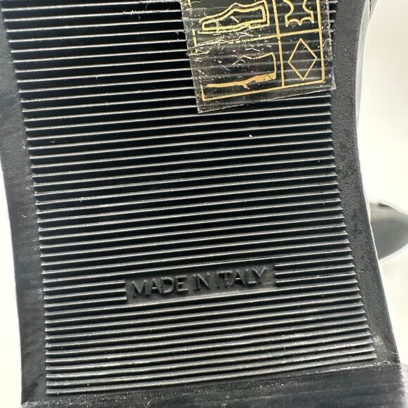 CHANEL Black CC Logo Quilted Ankle Boots Size 39 Velvet Cap Toe Zip Moto Leather - Picture 10 of 13